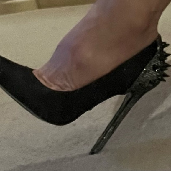 NIB Black Satin, Silver Rhinestone & Spiked High Heel Pumps - Picture 1 of 12